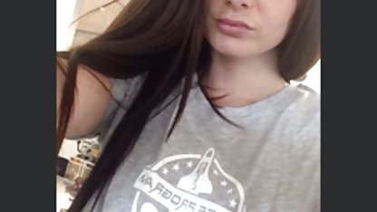Lütfen giysilerinizi çıkarın ve giyin konulu sex fılmı ızle
