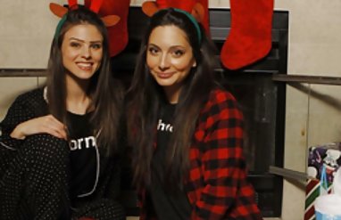 Aile seks sırları, Opal başarısının film konulu sex ardından.