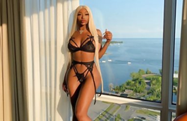 Kadın konulu porn film giyim onuruna öğrenciler ile seks yapmak.