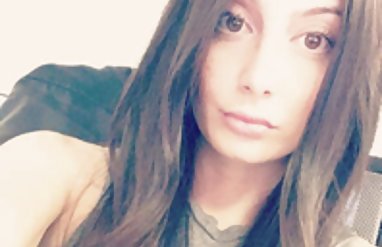 Kış ormanda bir kız. konulu lezbiyen sex filmleri