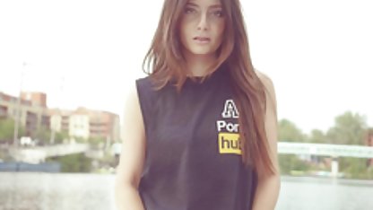 19 yıllık arkadaşı ile otelde Haziran ay sonra konulu erotik film