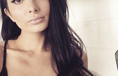 Yabancıların önünde yapın ve konulu xxx film ardından streç