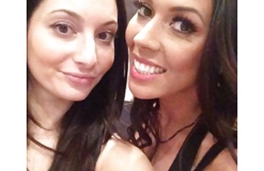 Webcam konulu seks filmi alay kedi gözü önünde değil