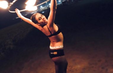 Makyajım var ve yüzümde ruj porn film izle konulu bulaşmış.